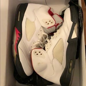 Air Jordan retro 5 fire red